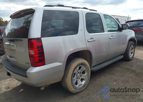 2010 Chevrolet Tahoe Lt из США, поврежденный, VIN 1GNUCBE09AR117724